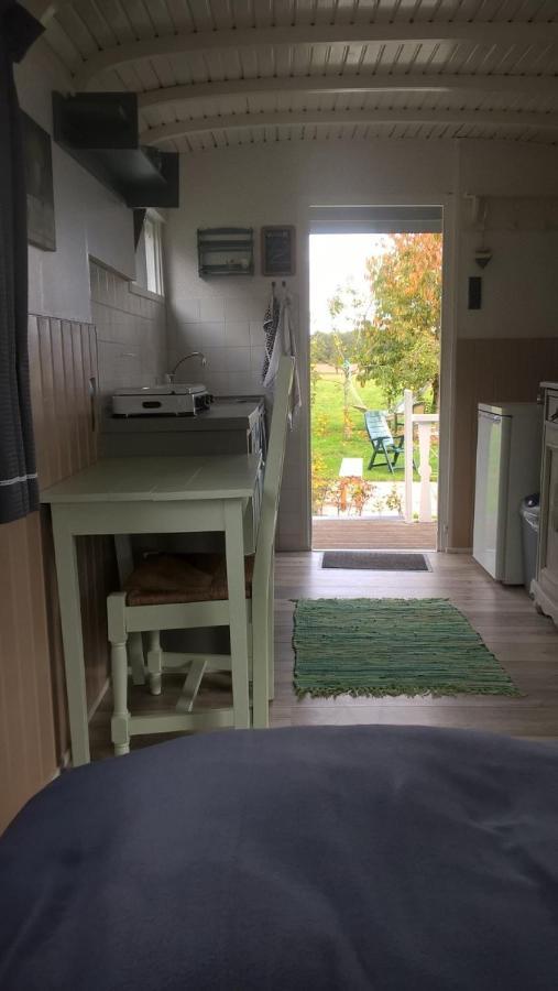 Pipowagen Elsebein Groningen Westerwolde Unieke Ligging Met Eigen Tuin En Vrij Uitzicht Over Veld Naar Natuurgebied Onstwedde Ngoại thất bức ảnh